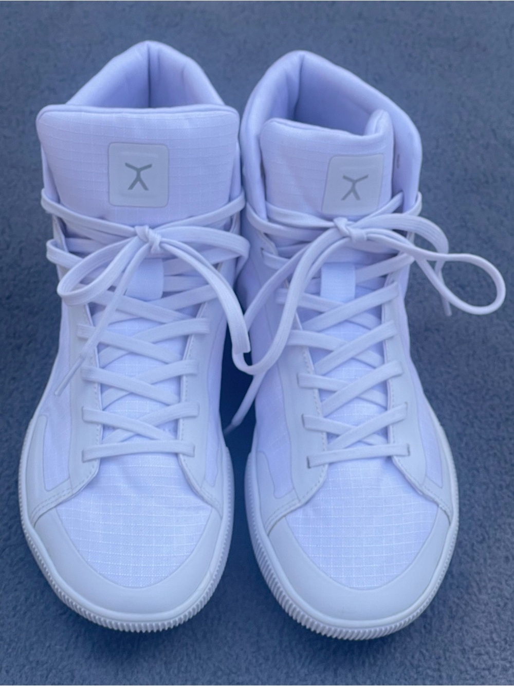 Flux hi top athletic shoes womens 7 EUC white